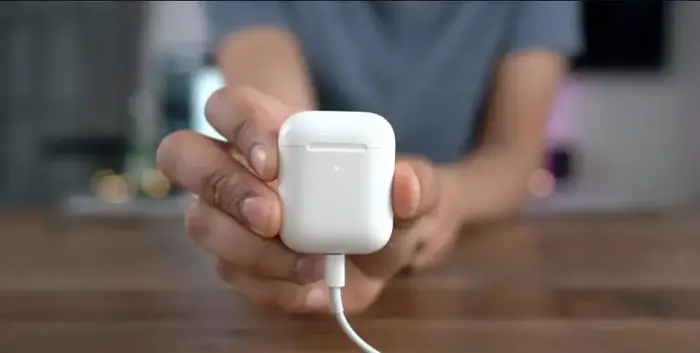 Initial Diagnosis airpods case not charging no light
