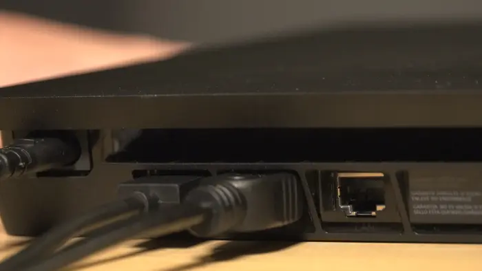 PS4 cable connections